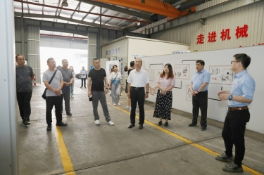 實地觀摩促交流 技能賦能助發(fā)展 | 山東省淄博市淄川區(qū)總工會黨組成員、副主席馮進(jìn)明一行蒞臨景興紙業(yè)調(diào)研交流